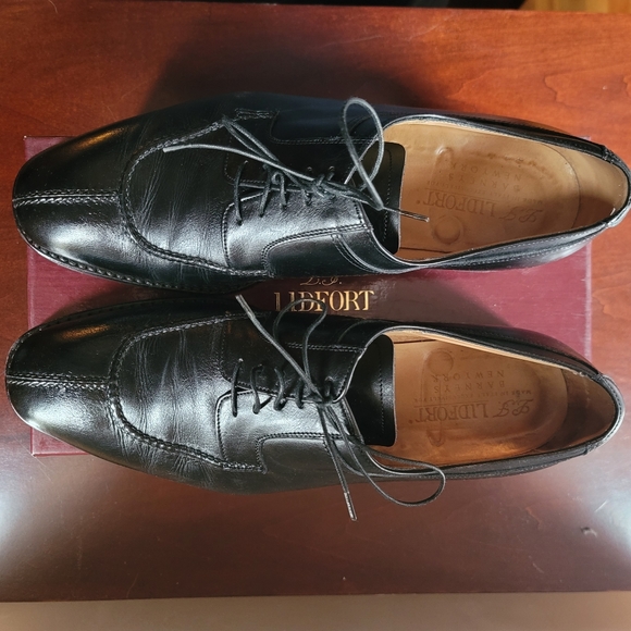 Shoes - Picture 1 of 5